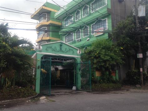 cheap hotels in camarines sur province